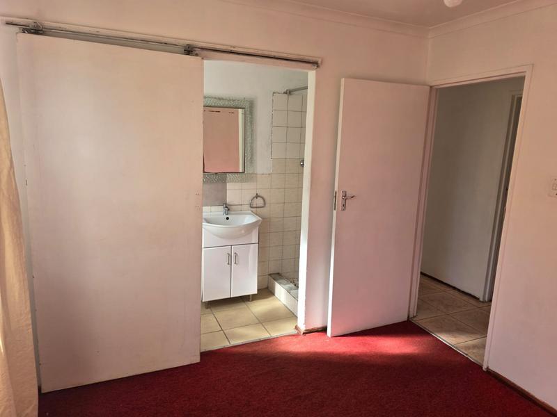 3 Bedroom Property for Sale in Ilitha Park Western Cape
